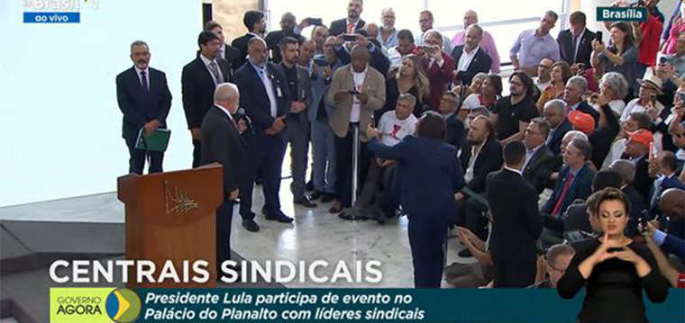 SINTETEL e FENATTEL participam da reunião das centrais com o presidente Lula