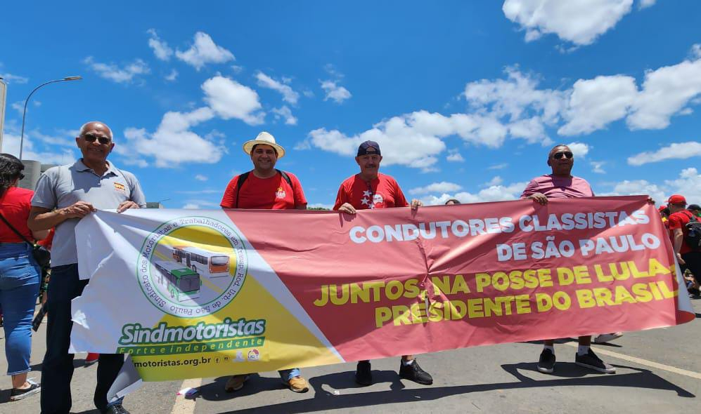 Sindmotoristas prestigia posse do presidente Lula