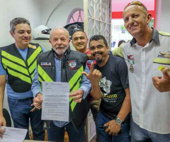 Vitória de Lula e Alckmin traz esperança de fim da precarização trabalhista no setor de motofrete em todo Brasil
