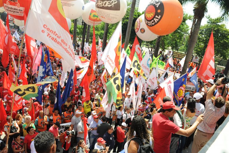 Grupo de Trabalho da Reforma Tributária ouve sindicalistas na quarta