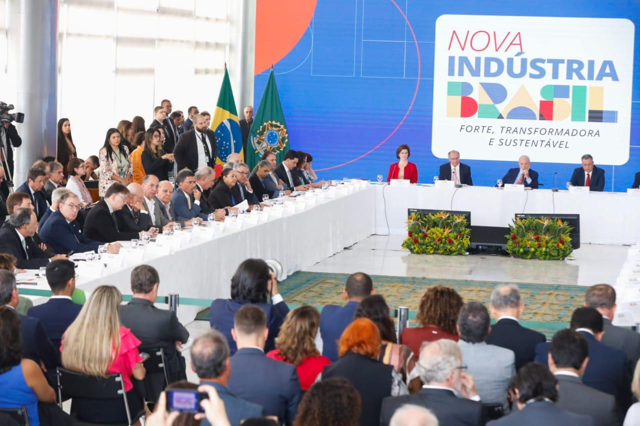 Presidente da UGT participa do lançamento do plano Nova Indústria Brasil