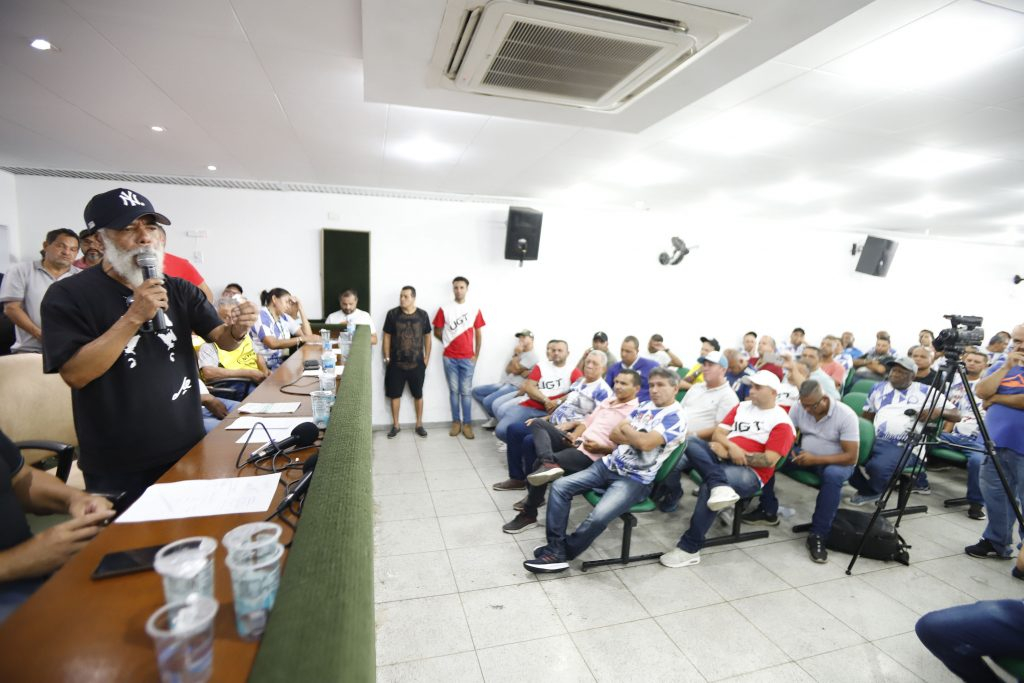 Sindicato volta pra luta - disse Edivaldo Santiago ao reassumir a presidência do Sindmotoristas nesta sexta-feira