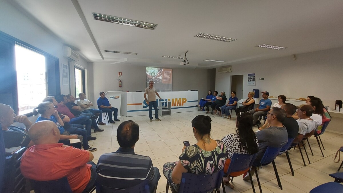 FEEAC promove primeiro Planejamento Estratégico de 2024 para sindicatos filiados em Caxias do Sul