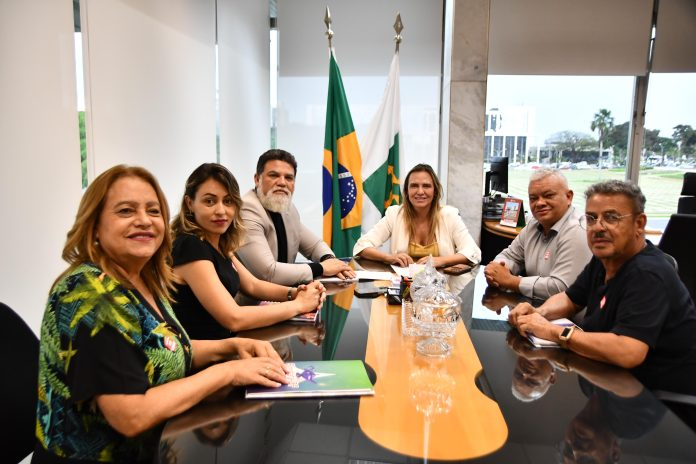 “Vamos lutar juntos!”, diz Celina Leão em reunião com o Sindate para discutir reestruturação de carreira