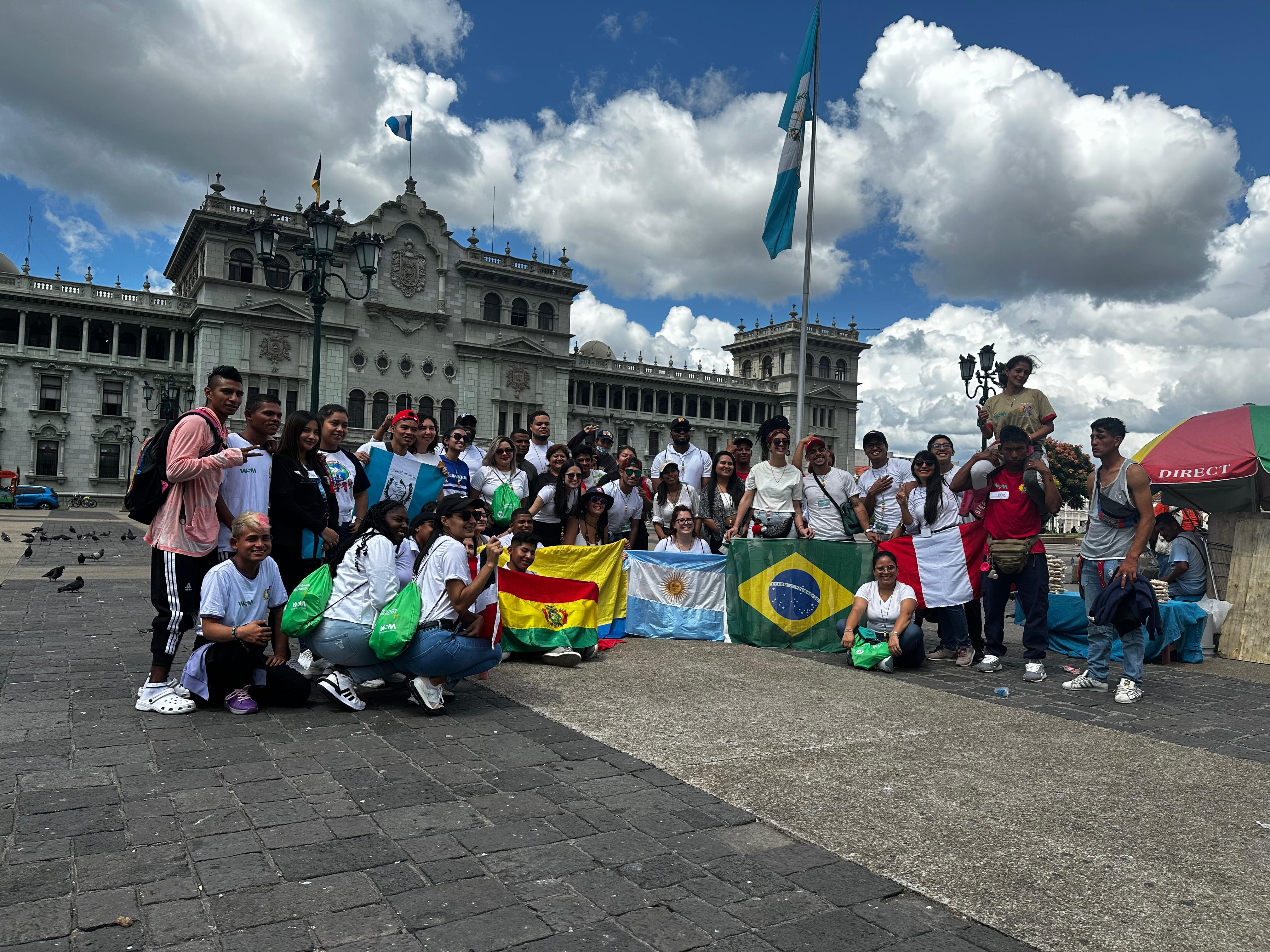 Presença da Secretária Nacional de Juventude da UGT no Encontro de Empoderamento e Liderança de Jovens na Guatemala