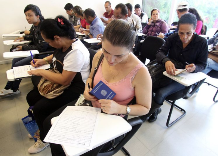 SIEMACO-SP abre 300 vagas para Auxiliar de Limpeza; seleção acontece no dia 5 de fevereiro