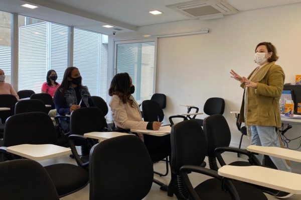 Central de Cursos do SIEMACO-SP oferece treinamento para atuar em recepção