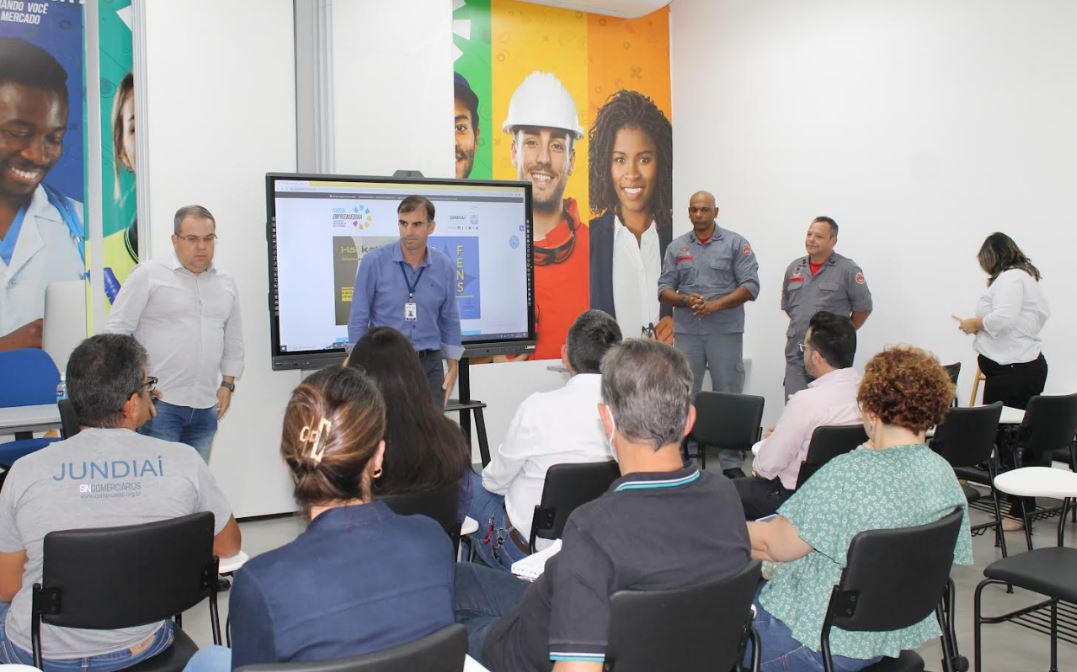 Comerciários participam de reunião com Bombeiros de Jundiaí