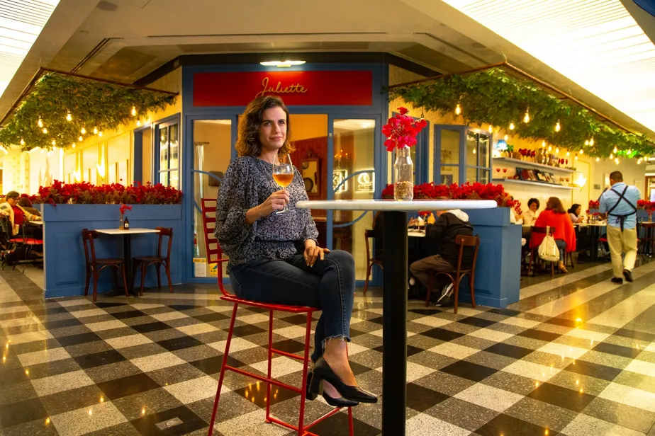 Depois de dois anos de pandemia, bares e restaurantes viram a chave e voltam a investir e contratar