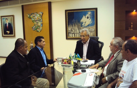Governador do Sergipe recebe dirigentes da UGT durante plenária