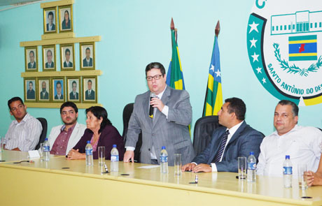 Ministro do trabalho atende UGT e inaugura #agência do Sine em Santo Antônio do Descoberto