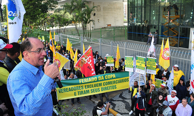 Patah convence presidente da Câmara dos Vereadores de São Paulo a reverter Lei da Copa em favor dos comerciários