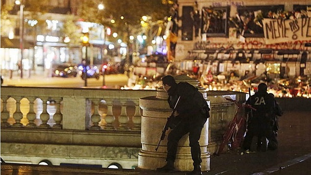 Polícias da Bélgica e da França identificam mentor dos ataques terroristas em Paris