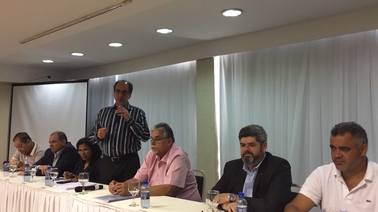 Presidente da UGT realiza reunião com lideranças sindicais em Pernambuco