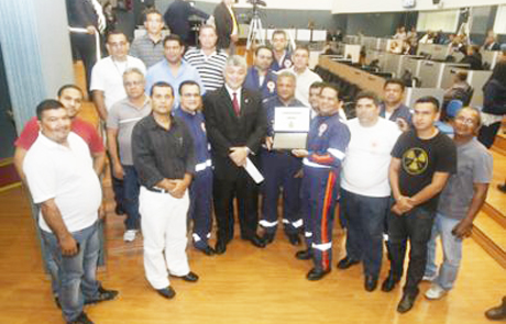 Profissionais condutores de ambulância recebem homenagem em Manaus