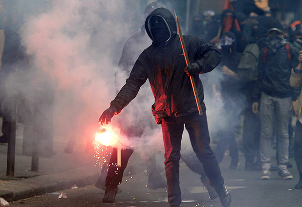 Protesto contra reforma trabalhista na França reúne 75 mil em Paris