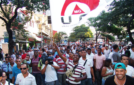Rodoviários encerram greve em BH e região metropolitana