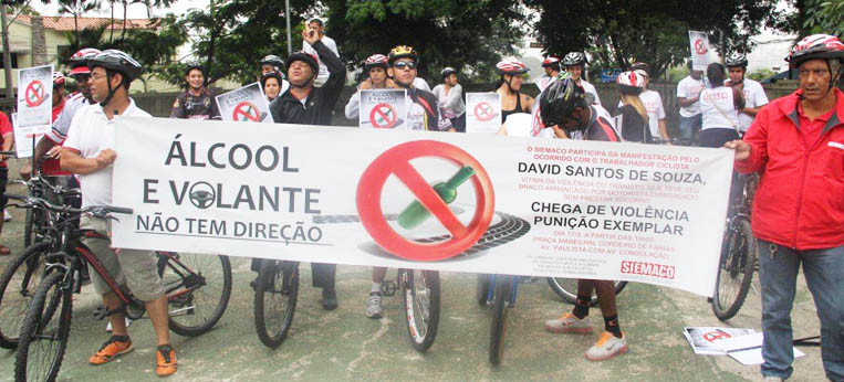 SIEMACO realiza manifestação em defesa do trabalhador ciclista