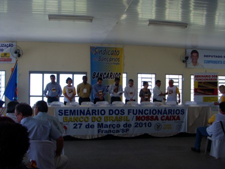 Seminário dos Funcionários do Banco do Brasil reúne dirigentes sindicais, funcionários da ativa e aposentados