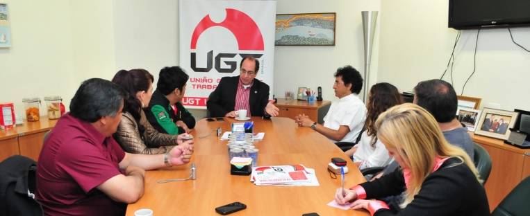 Servidores Públicos Mexicanos visitam a sede da UGT