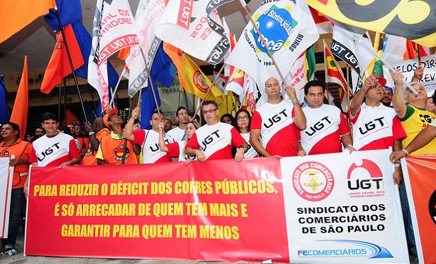 Trabalhadores de todo o Brasil vão às ruas combater MPs 664 e 665