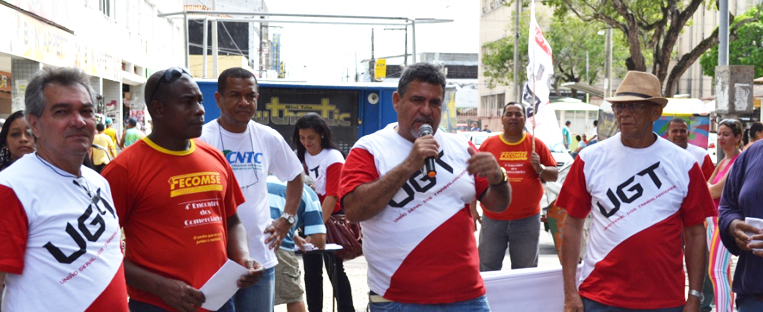 UGT Sergipe promove ato contra projeto de terceirização