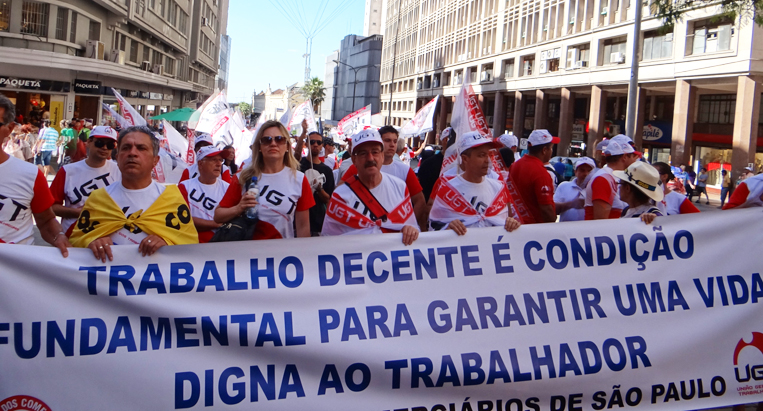 UGT participa da Marcha dos Povos em Porto Alegre