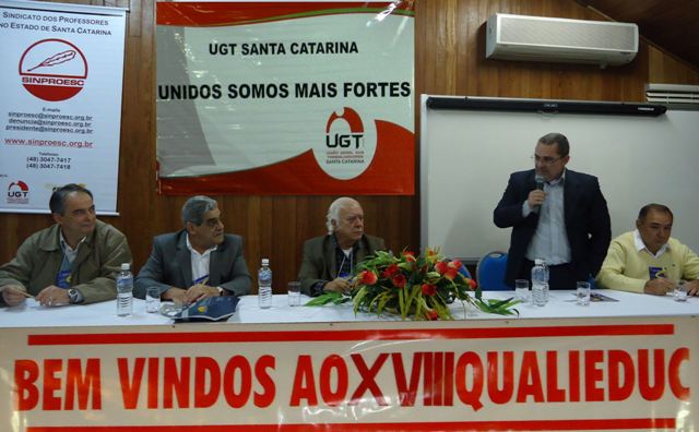 XVIII QUALIEDUC discute Plano de Cargos e Salários em Imbituba/SC